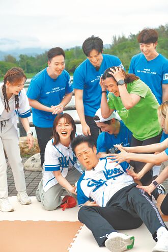 徐乃麟硬槓柔道國手 慘被過肩摔