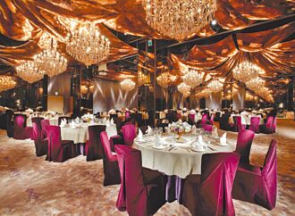 畢業季謝師 比奢華拚創意