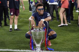 影》史上最悬殊欧联冠军战！ 巴黎圣日耳曼5比0封王