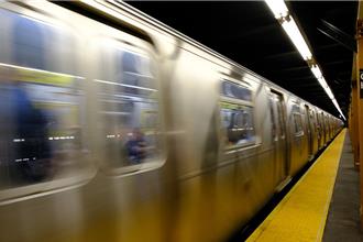 陆地铁陷亏损！涨价还调高冷气温度 乘客怨：车厢变蒸箱