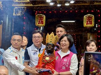 2026新北市长3大热门人选同台捧神像 互动引关注
