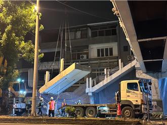 水湳天橋提前完成拆除！地方感傷童年記憶消失