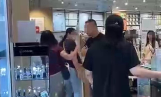 一句「對動物太暴力」 宜蘭新月廣場上演掌摑戰