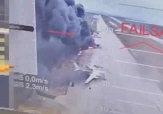 烏克蘭無人機群打擊俄2處戰略空軍基地 均離邊境上千公里