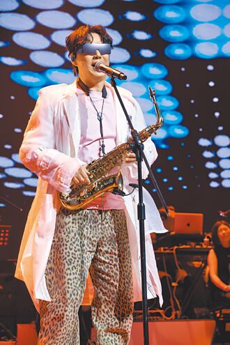 蕭煌奇目中無人 不怕羅時豐搶鋒頭