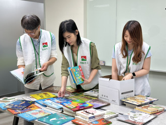 信義房屋邀桃園民眾齊捐書 為慢飛兒築夢
