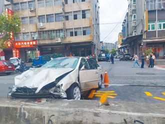 三峽車禍肇事翁余文正搶救12天不治   6／6解剖釐清死因