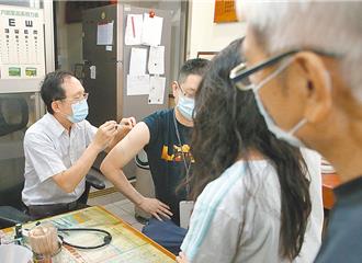新冠高峰將至！疫苗施打費卻砍半 疾管署回應了
