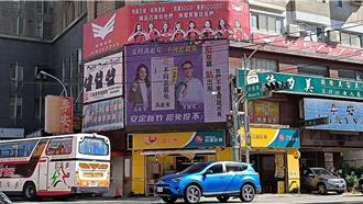 民眾在巨城百貨旁掛「反罷免」！ 白營主委李國璋：真實的力量