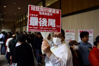 日本米荒 千人排隊買便宜儲備米 站2小時「為省伙食費」