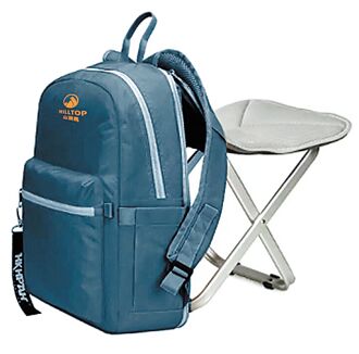 參加山頂鳥健行送背包