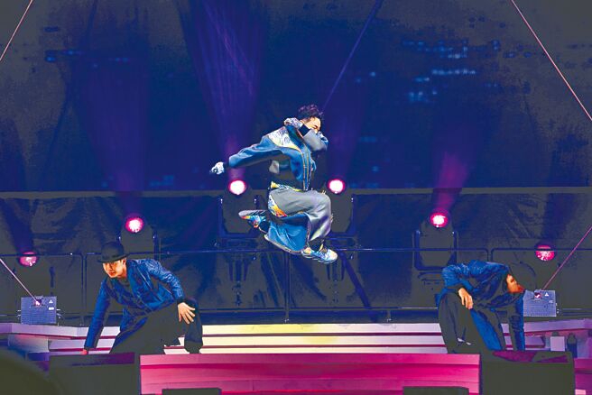 陳奕迅（右）以絕佳狀態完成第165場巡演。（My Kan提供）