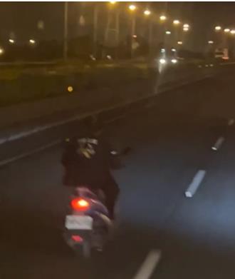 騎機車國道蛇行！67歲翁稱「要回家」遭逮 恐吞4.2萬元罰單