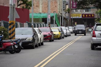 孩子上學要與車爭道！南投國小周邊違停將勸導取締