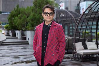 扶轮社长闯歌坛超狂背景曝光 揪千金太太砸上千万创业