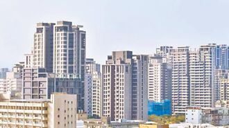 六都移轉棟數 14年同期新低