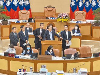 劉和然證實 余翁財產已裁准假扣押