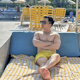 眼睛也要防曬 開長途車應戴墨鏡