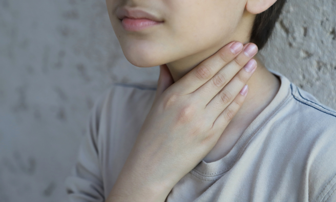 新冠疫情升温，不少天选之人也染疫，甚至有护理师已确诊6次。（示意图，Shutterstock／达志）