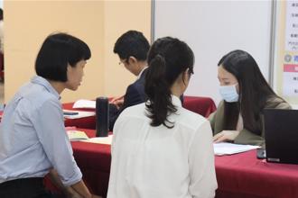 新北推就业服务「区区有据点」 侯友宜：往4方向继续努力