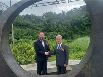 纪念班纽夫斯基登宜兰250周年 斯洛伐克赠雕塑见证台斯友谊