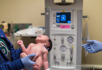 日本少子化比預期快15年  新生兒年減4萬人 生育率最低城市出爐