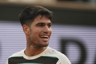 法網》「閉著眼都能得分」 阿卡瑞茲強勢晉級4強