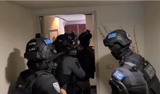 詐團勾結行員詐騙2.7億元  首腦爽戴700萬名錶遭查獲