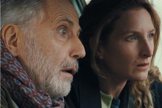 威尼斯影帝寵妻接演《寶藏獵人》　法女星跟兒搶挖寶玩具