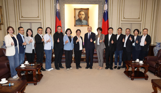 藍營首長拜會韓國瑜、國民黨團　喊話「全力保護協助」立委