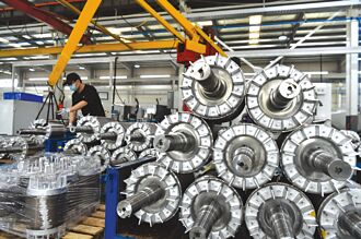 正面迎戰美國對等關稅 大陸中小企業悲泣 財新製造業PMI慘跌