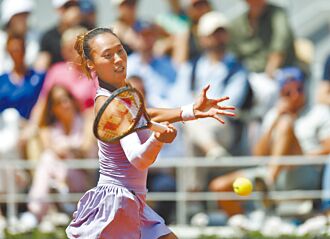 法網》鄭欽文又輸球后 斷紅土聖地10連勝