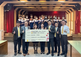 高雄永慶不動產、永義房屋   助鳳甲國中管樂團更換樂器設備