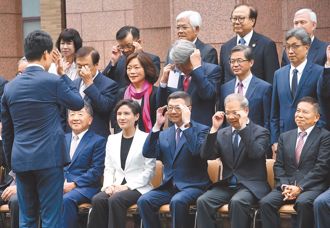 公務員赴陸申報  梁文傑：國營事業或約聘僱人員不在規範內