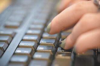 CEO視角－以攻擊者視角 改變供應鏈安全策略