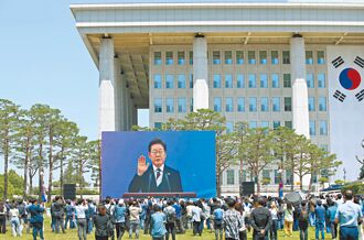 重塑外交路線 李將與川普通話