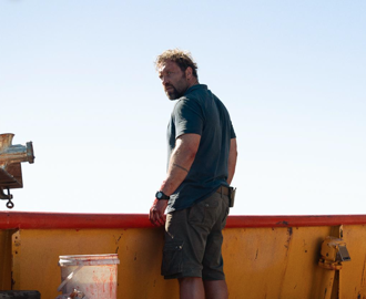 杰寇特尼克服晕船挑战 与哈西哈里森展开血腥逃亡