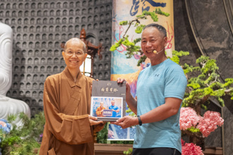 惠中寺「未來與希望」講座   徐棟英推「五好運動」抗老化