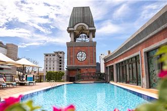 嗑龍蝦、滑冰場VS.水派對、賽車樂園 北高飯店推夏日住房專案抗暑