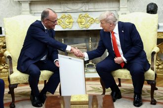 德總理梅爾茨：無論我們喜不喜歡 北約都得依賴美國