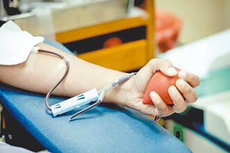 第一賣血大國的悲歌