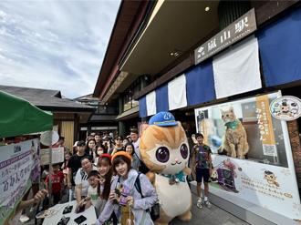 高捷蜜柑站长走出国际 快闪现身京都岚山