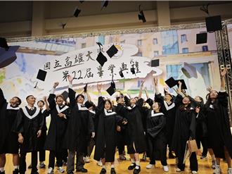 不當燈塔也能發光！高雄大學期勉畢業生成為生命中火柴