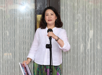 吳思瑤挺過罷免穩了？黃瀞瑩從「簽連署書年齡層」看出隱憂