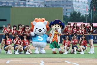 味全龙携手乖乖 应援年度甜点派对女孩日