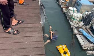 烏石港遊客失足落海　海巡即刻救援成功