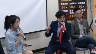 吴静怡踢馆徐巧芯惨遭电爆 馆长忍不住酸她3字