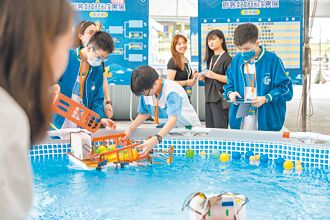 基隆学子创意竞赛 AI吸尘器专吃海废