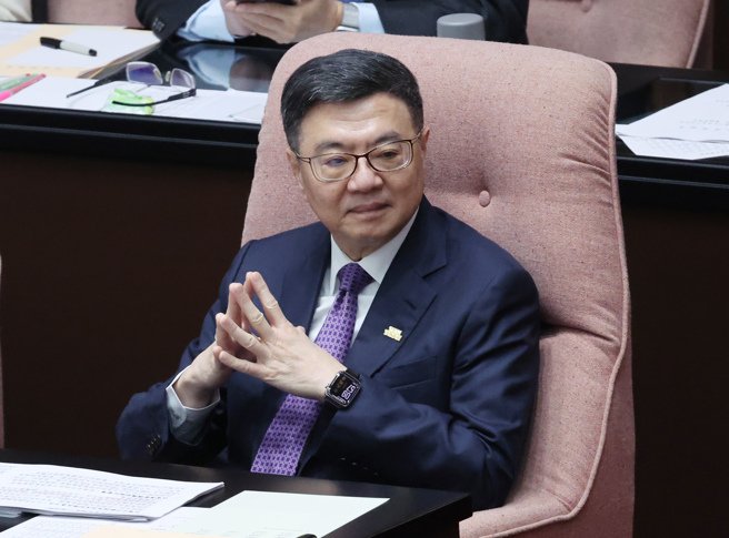 行政院长卓荣泰7日针对地方一般性补助款遭删解释「这不是报復，而是轮迴」。(中时资料照)