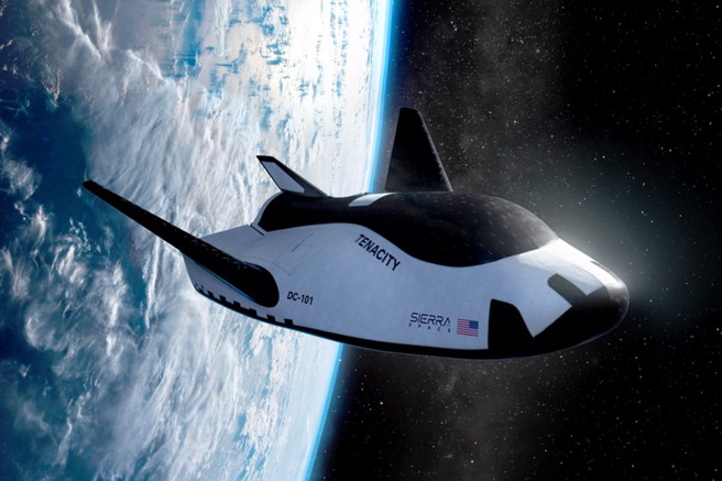 山脈太空的逐夢者太空船，現在貨運版本的正在等待發射，也在開發載人版本。它需要太空火箭來運送。(圖/Sierra Space)